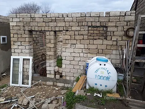 Satılır 1 otaqlı həyət evi 50 m²