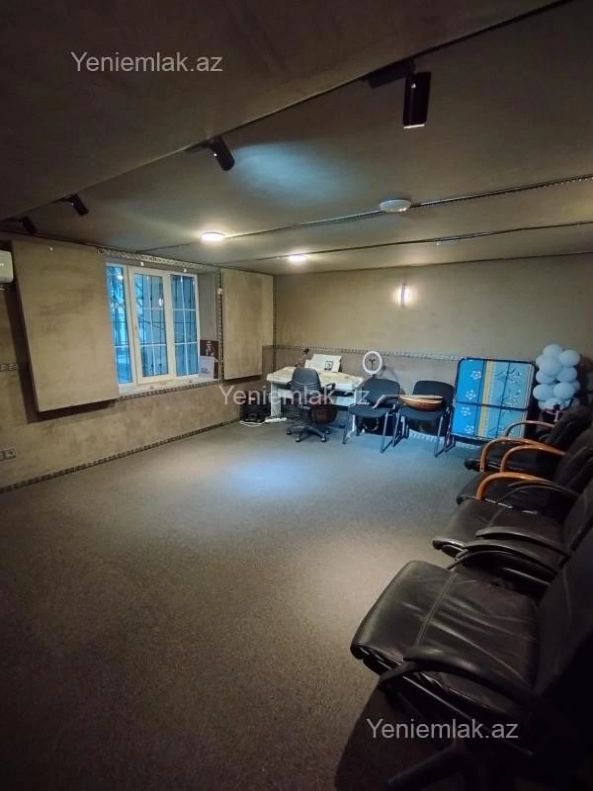 Satılır 10 otaqlı həyət evi 440 m²