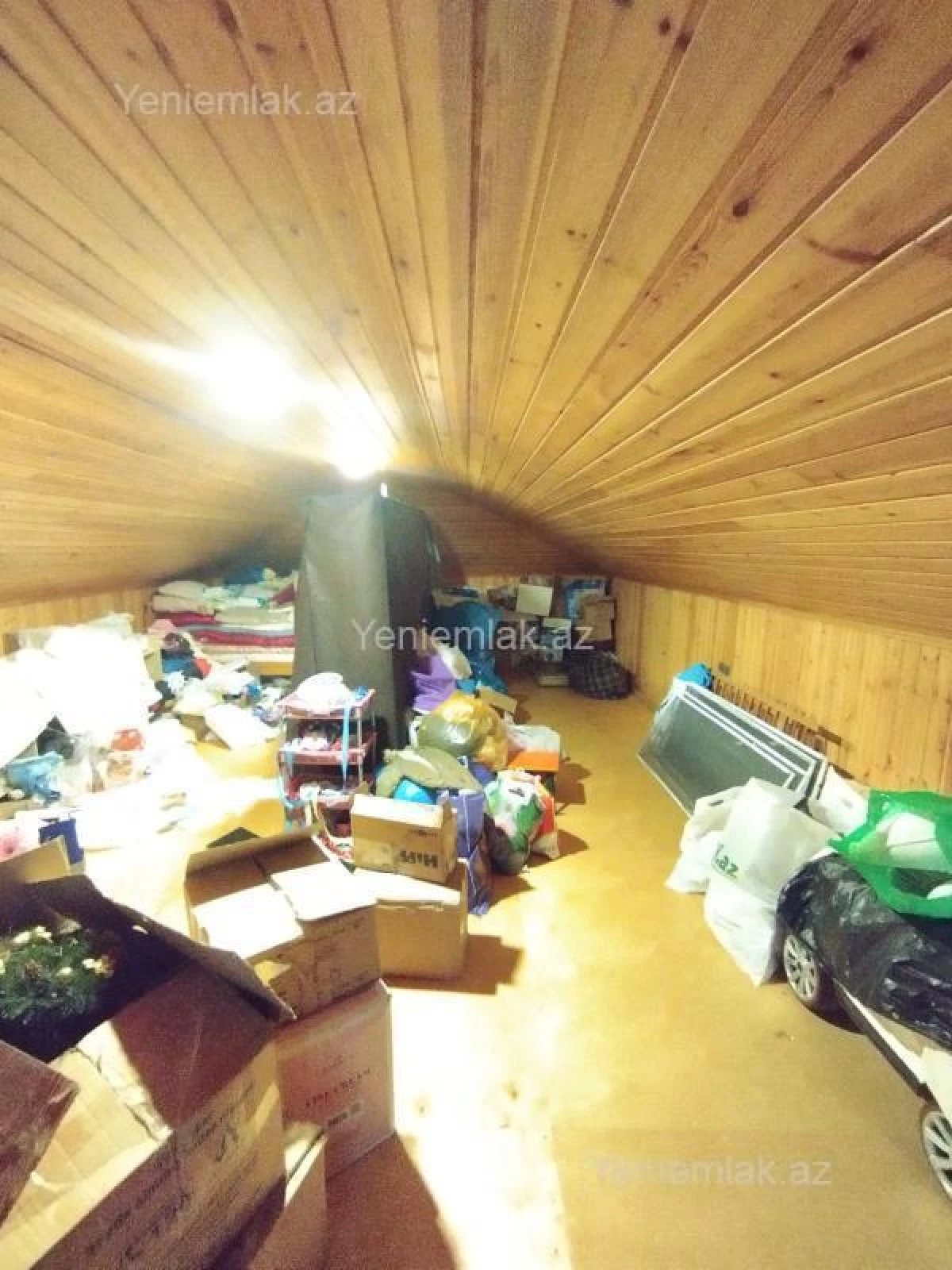 Satılır 10 otaqlı həyət evi 440 m²