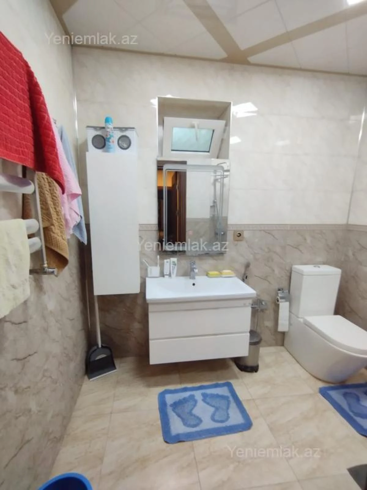 Satılır 10 otaqlı həyət evi 440 m²