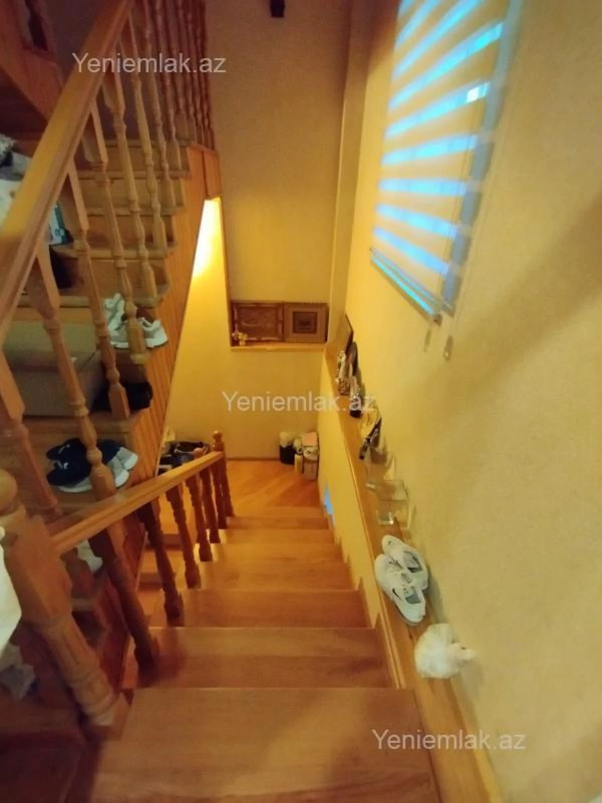 Satılır 10 otaqlı həyət evi 440 m²