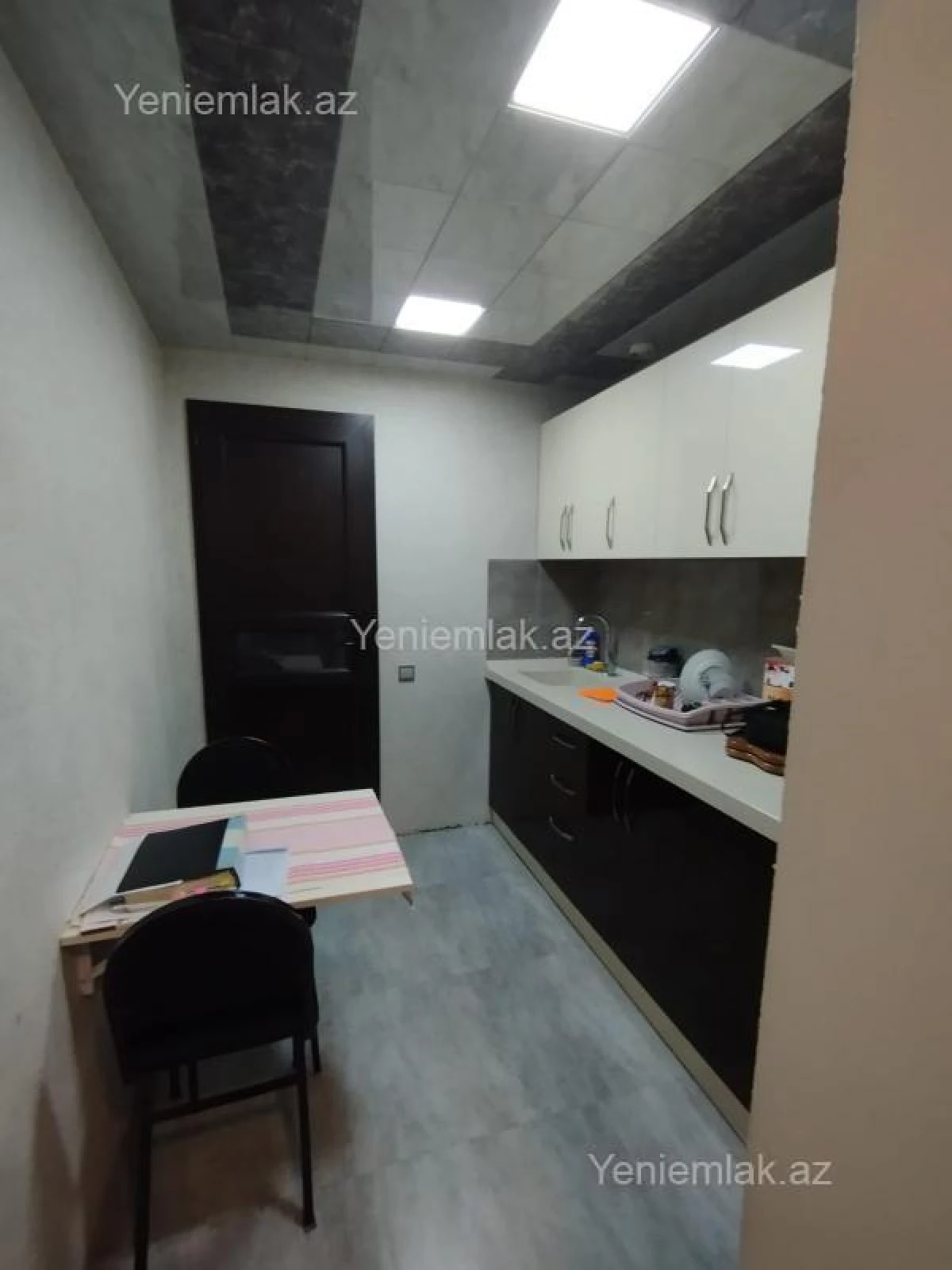 Satılır 10 otaqlı həyət evi 440 m²