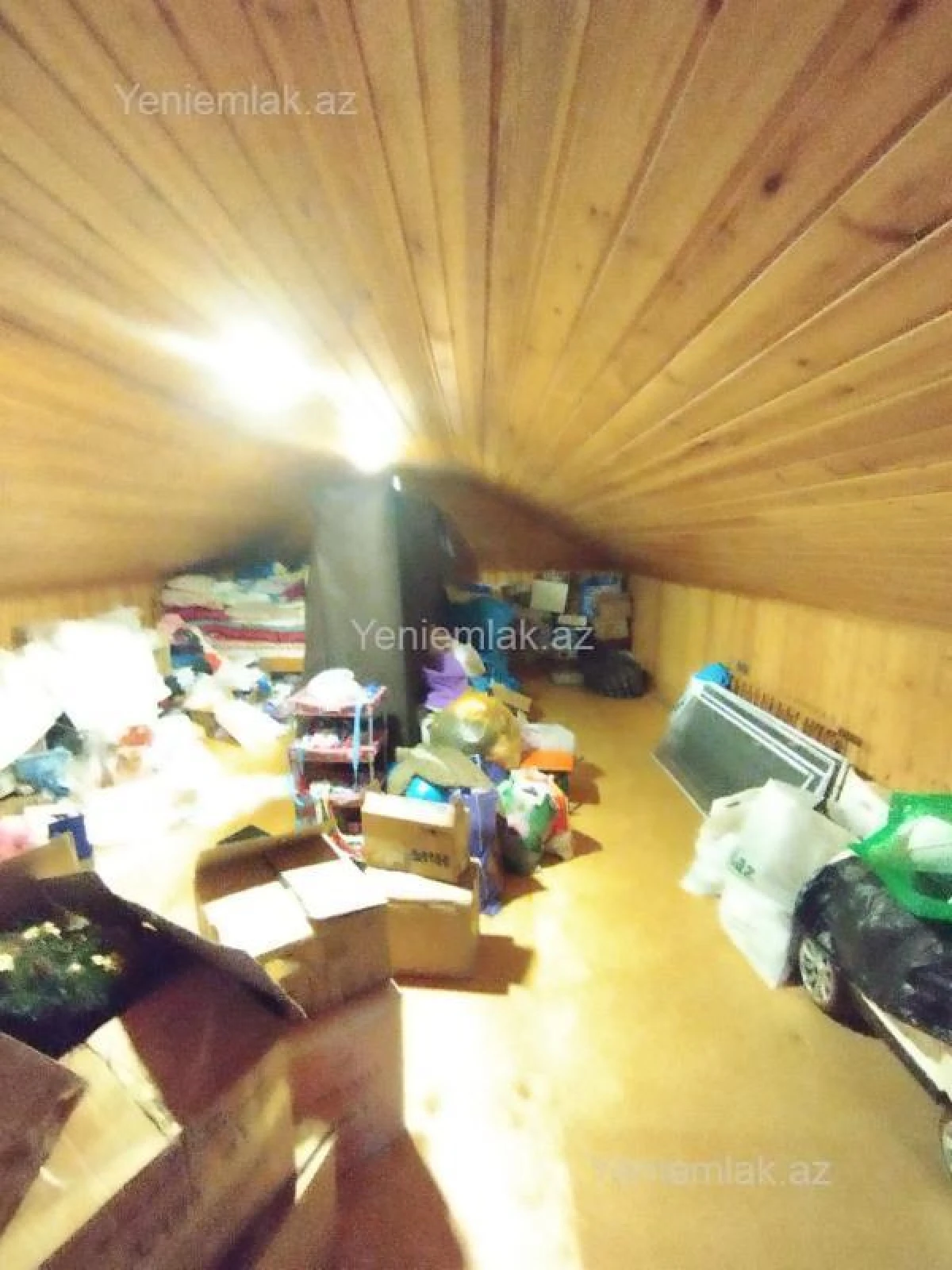 Satılır 10 otaqlı həyət evi 440 m²