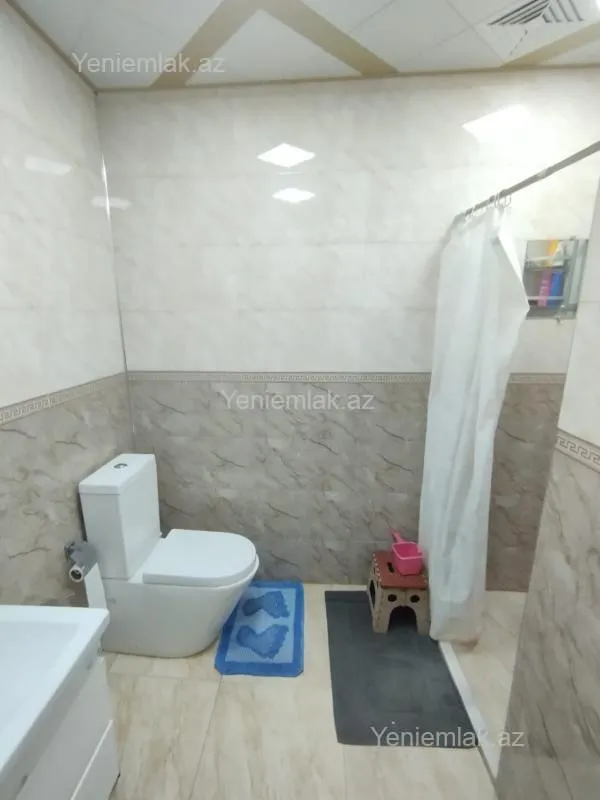 Satılır 10 otaqlı həyət evi 440 m²