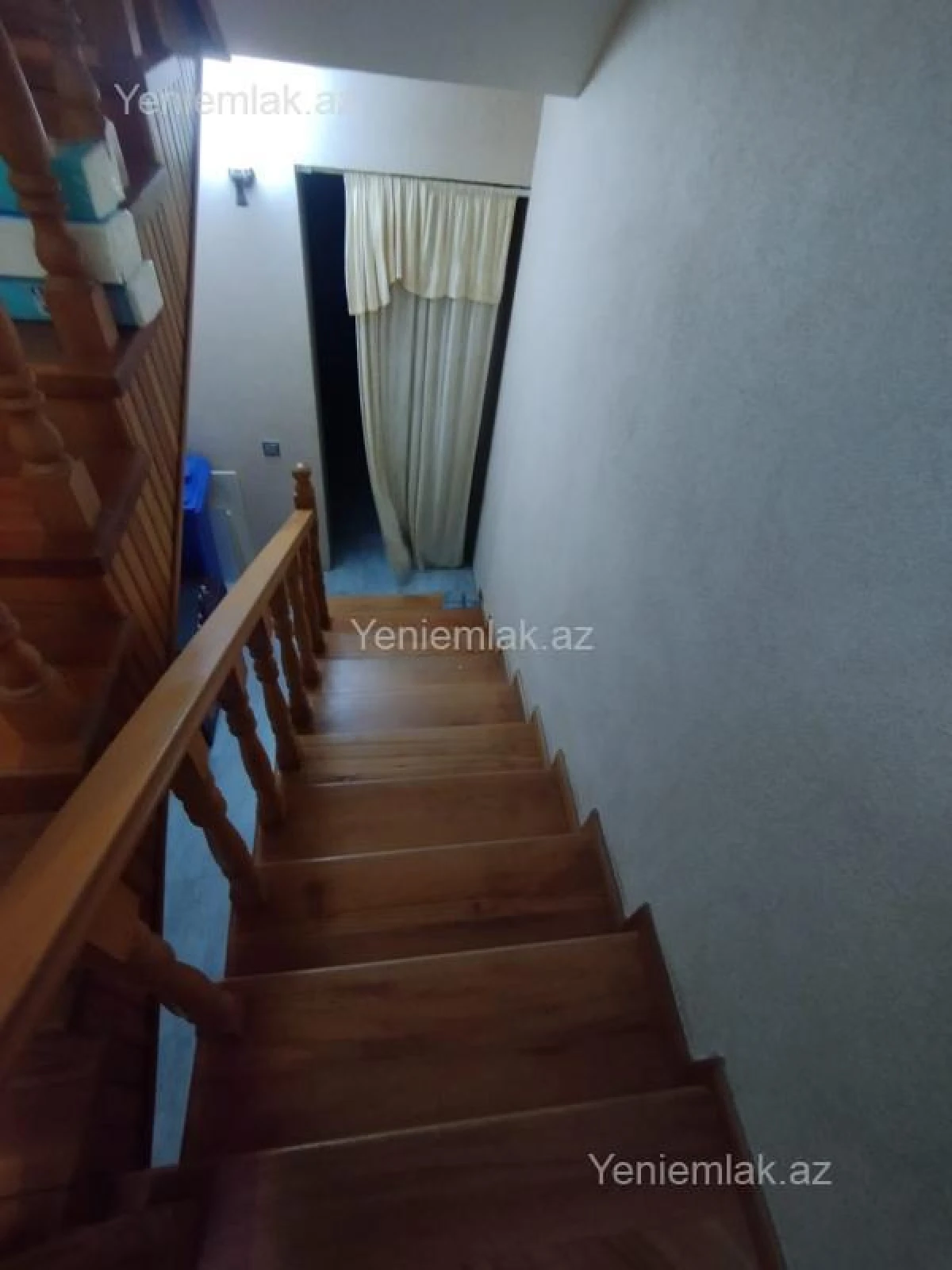 Satılır 10 otaqlı həyət evi 440 m²