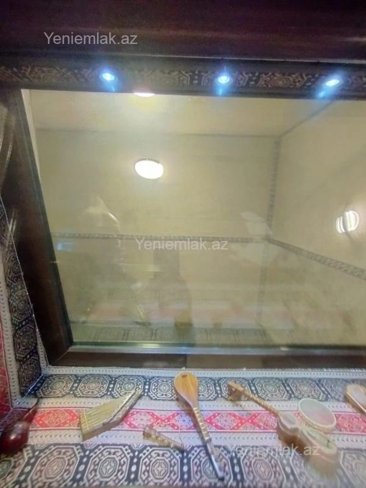 Satılır 10 otaqlı həyət evi 440 m²