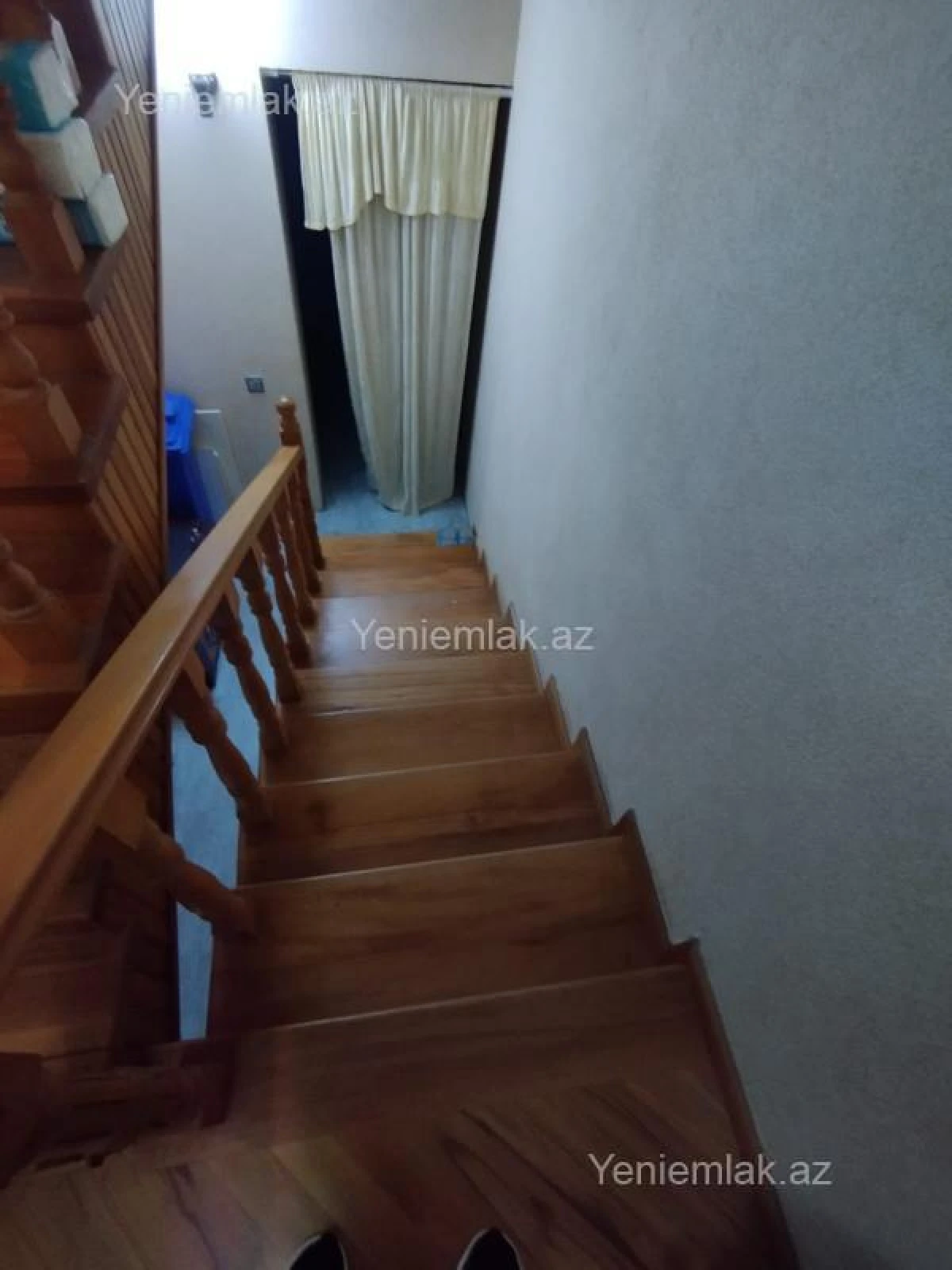 Satılır 10 otaqlı həyət evi 440 m²