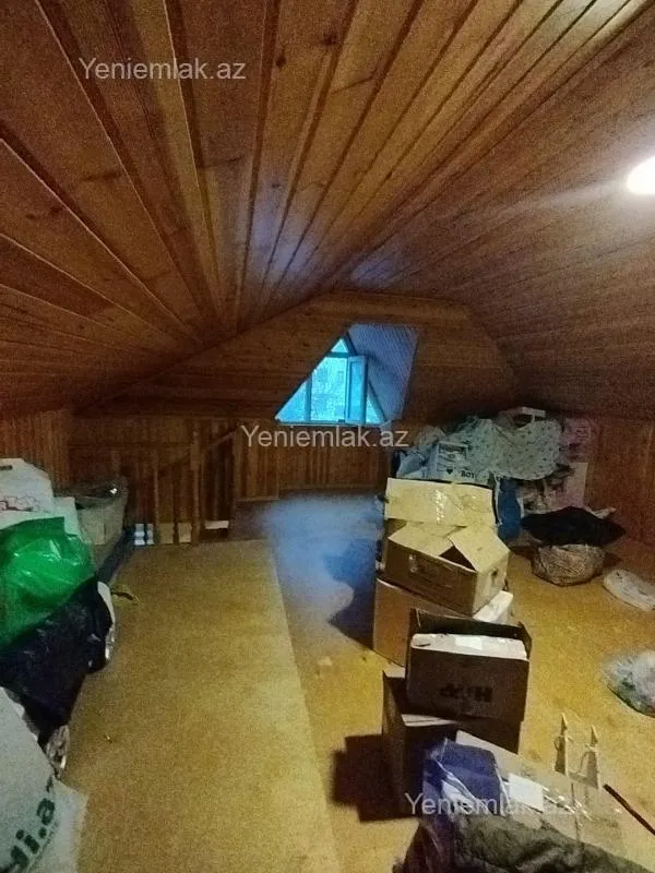 Satılır 10 otaqlı həyət evi 440 m²