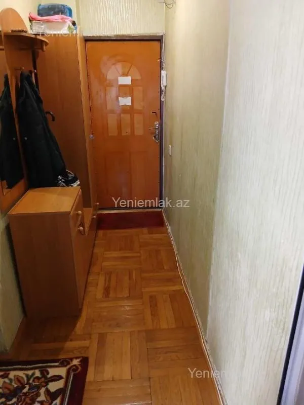 Satılır 1 otaqlı köhnə tikili 40 m²