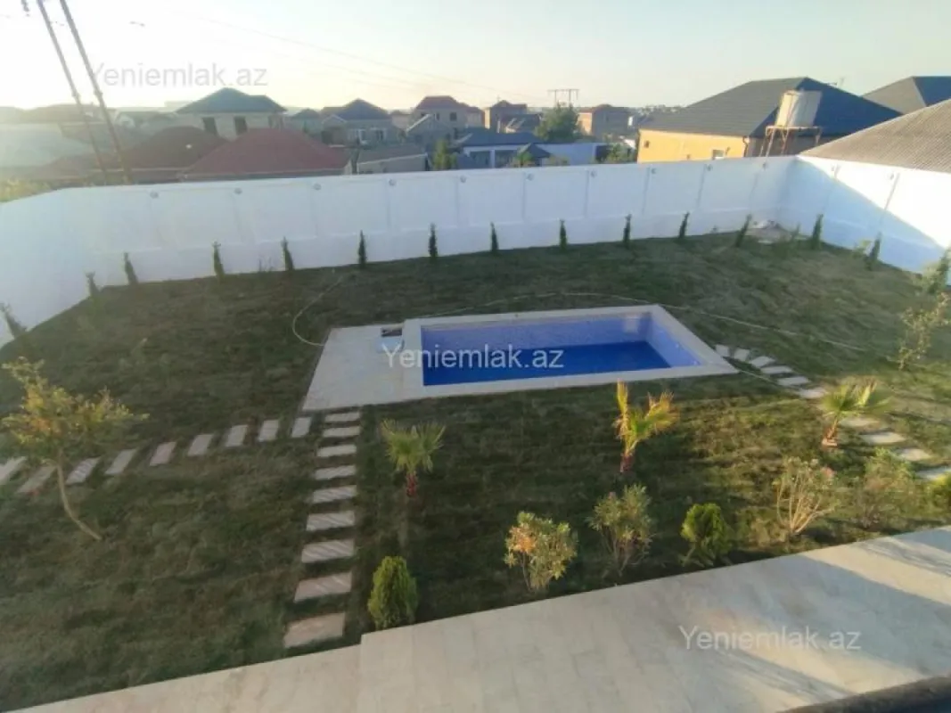 Satılır 7 otaqlı həyət evi 430 m²