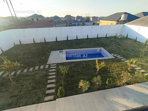 Satılır 7 otaqlı həyət evi 430 m²