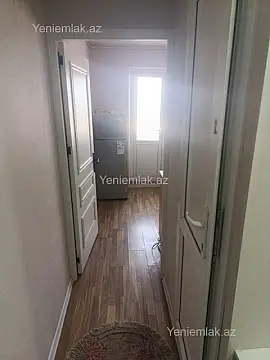 Satılır 9 otaqlı köhnə tikili 40 m²