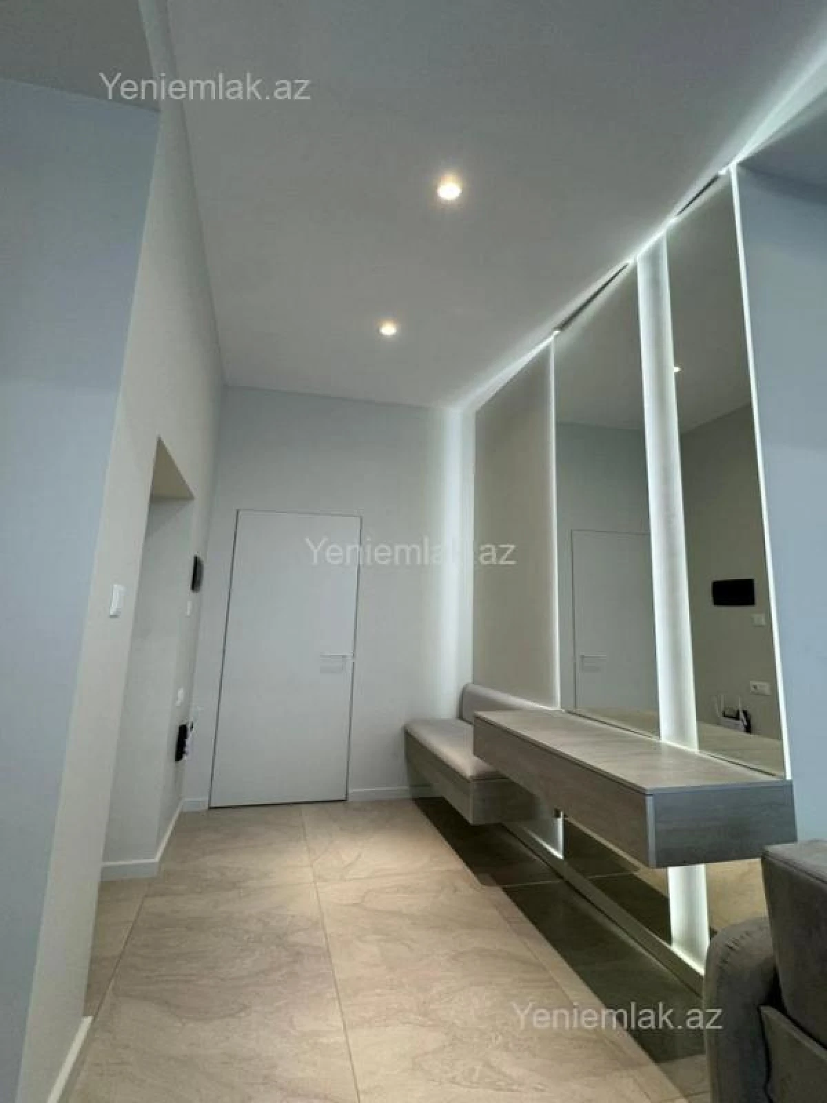 Satılır 2 otaqlı yeni tikili 72.1 m²