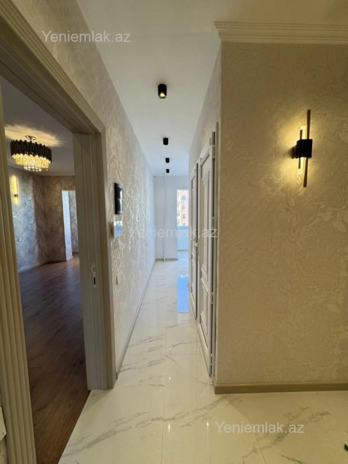 Satılır 2 otaqlı köhnə tikili 60 m²