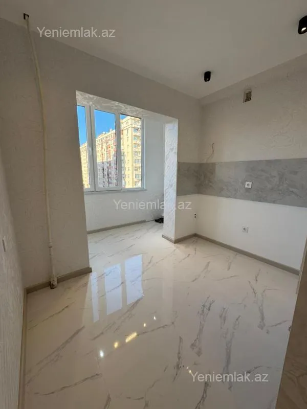 Satılır 2 otaqlı köhnə tikili 60 m²