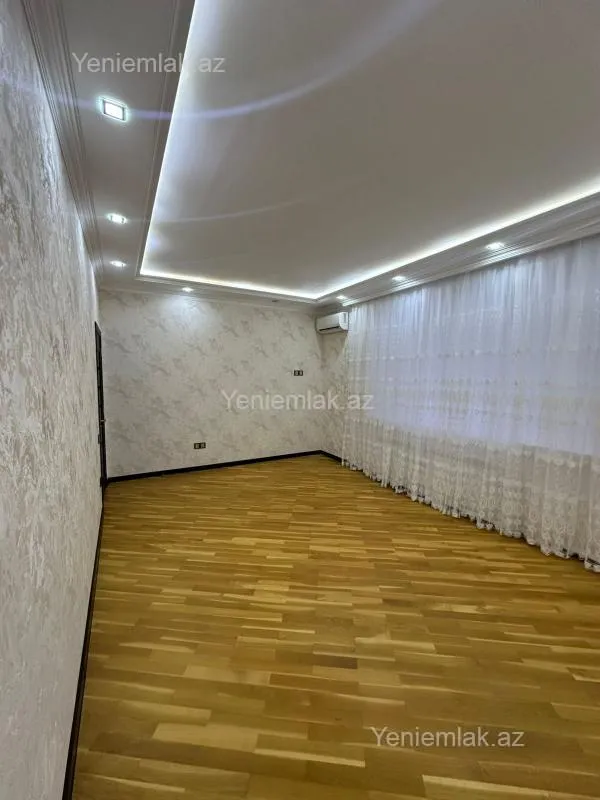Satılır 3 otaqlı yeni tikili 122 m²