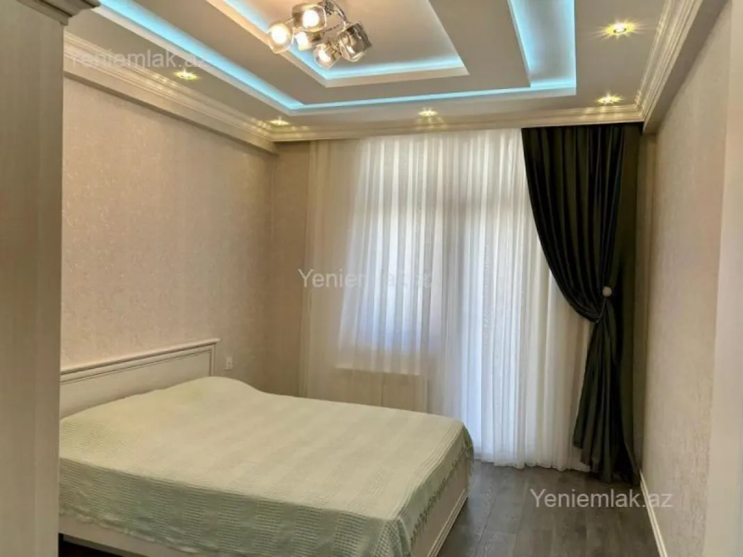 Satılır 2 otaqlı yeni tikili 60 m²
