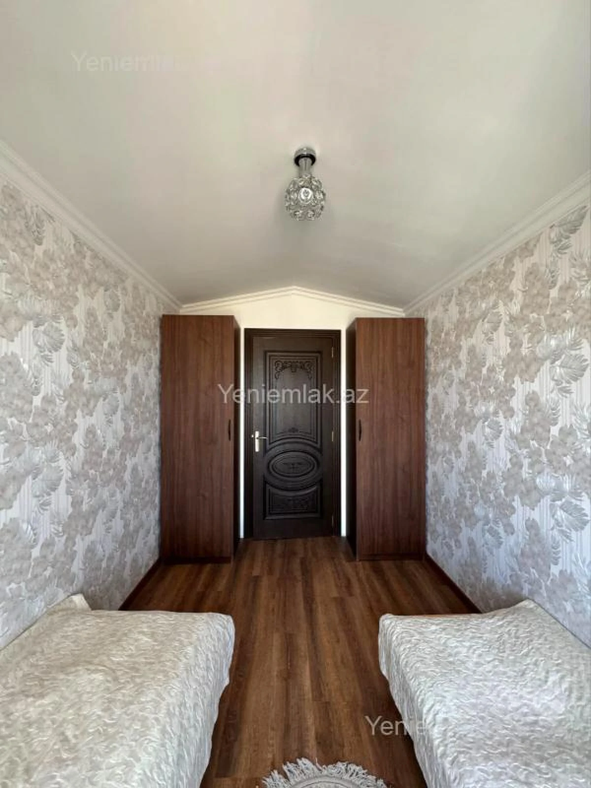 Satılır 9 otaqlı həyət evi 230 m²