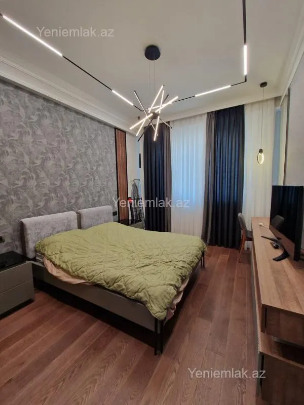 Satılır 2 otaqlı yeni tikili 65 m²