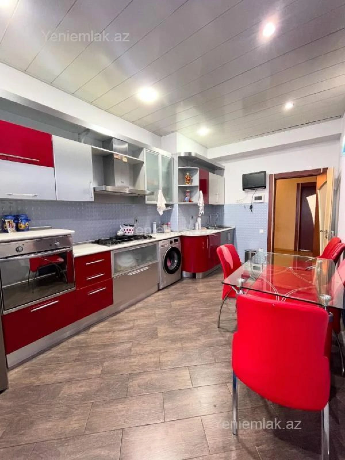 Satılır 4 otaqlı yeni tikili 170 m²