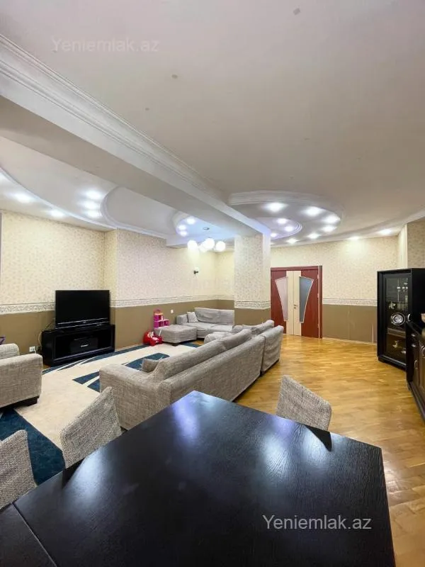 Satılır 4 otaqlı yeni tikili 170 m²