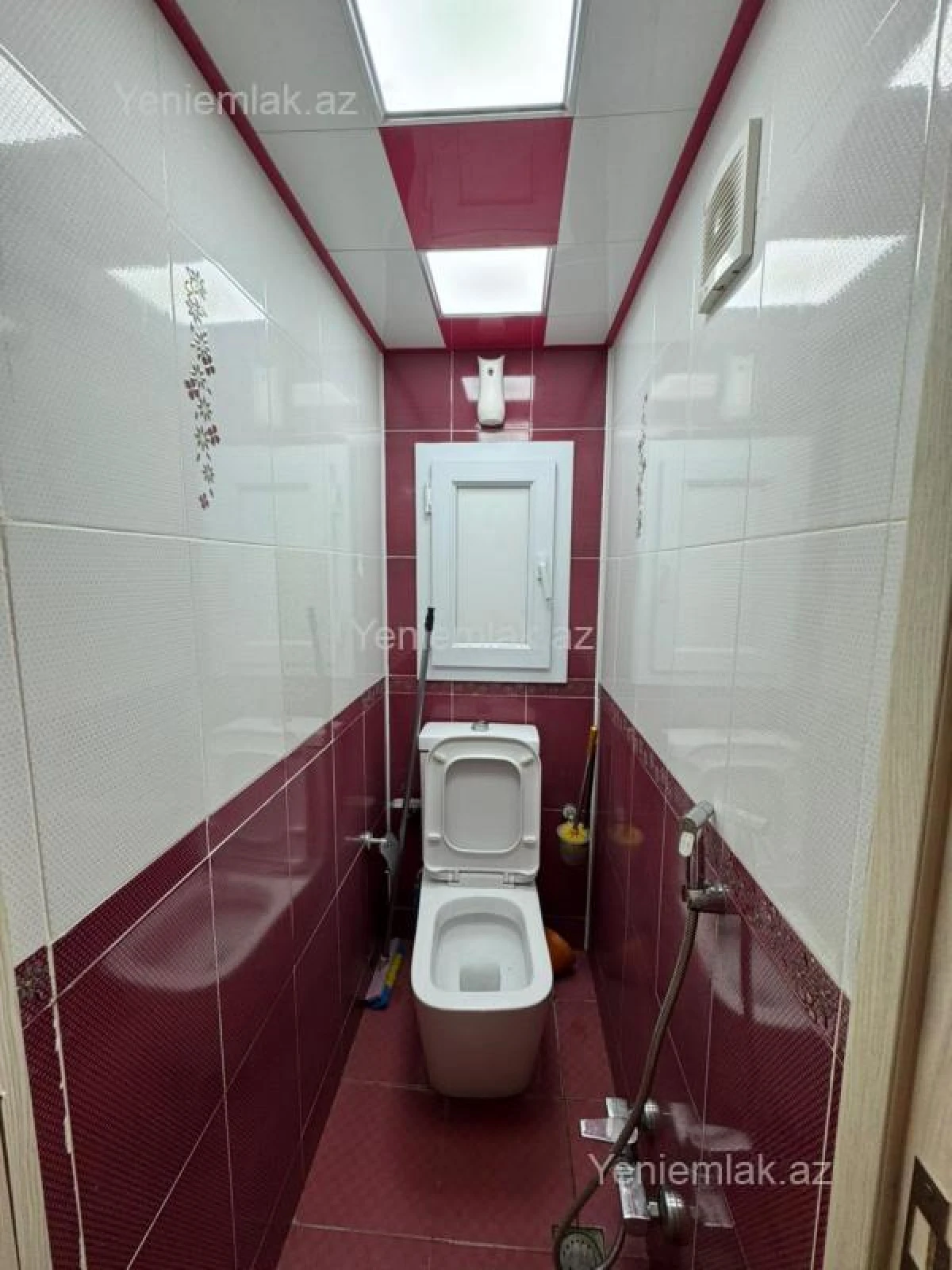 Satılır 3 otaqlı köhnə tikili 75 m²
