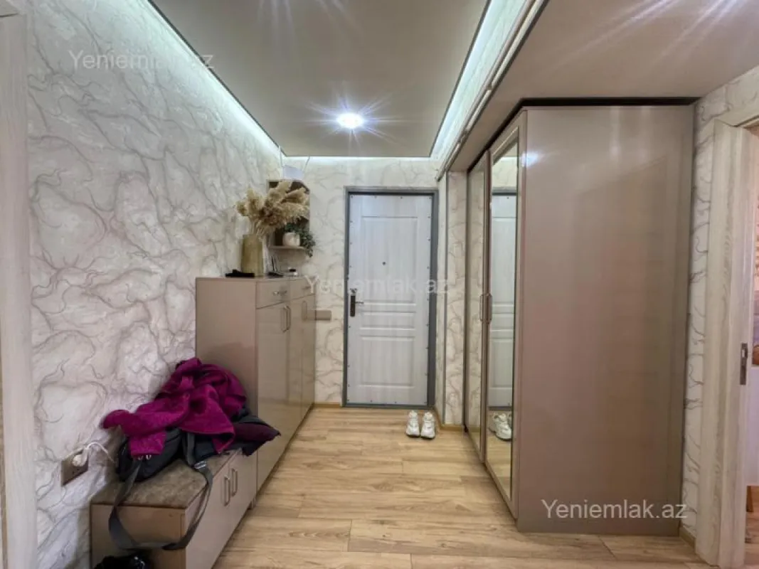 Satılır 3 otaqlı köhnə tikili 75 m²