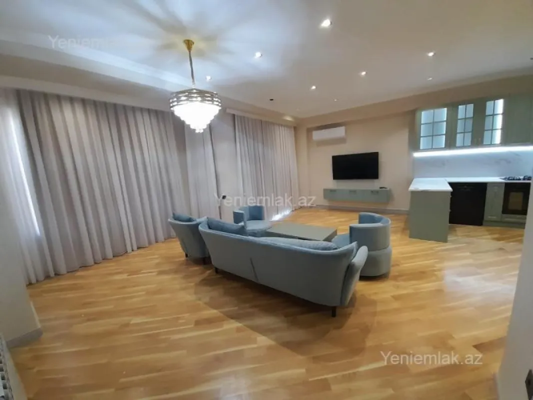 Satılır 3 otaqlı yeni tikili 128 m²