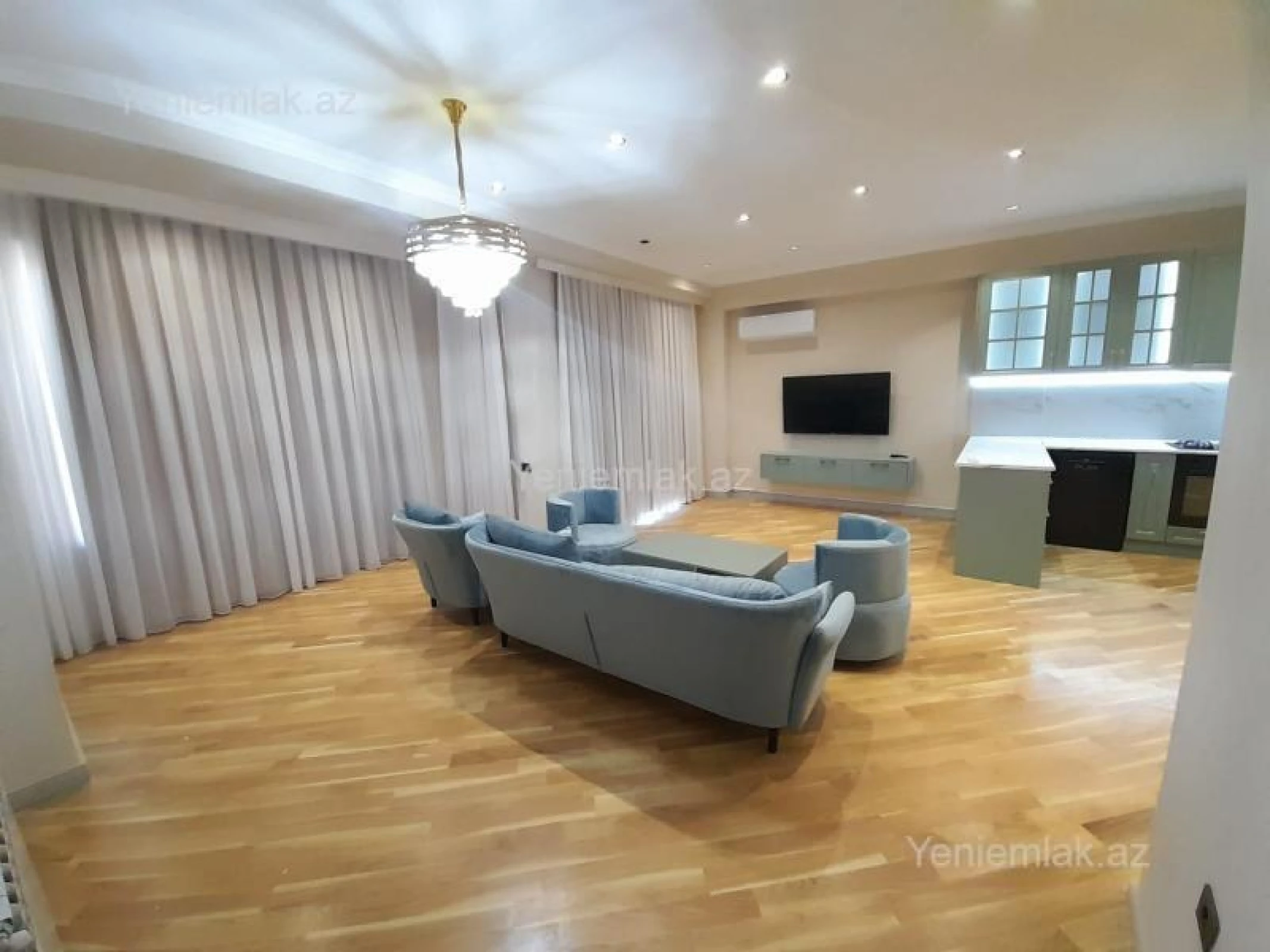 Satılır 3 otaqlı yeni tikili 128 m²