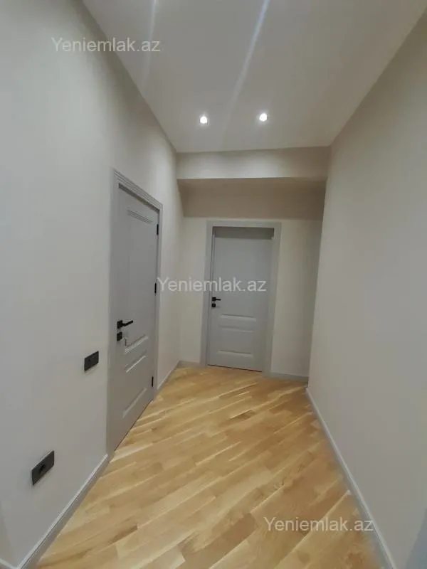 Satılır 3 otaqlı yeni tikili 128 m²