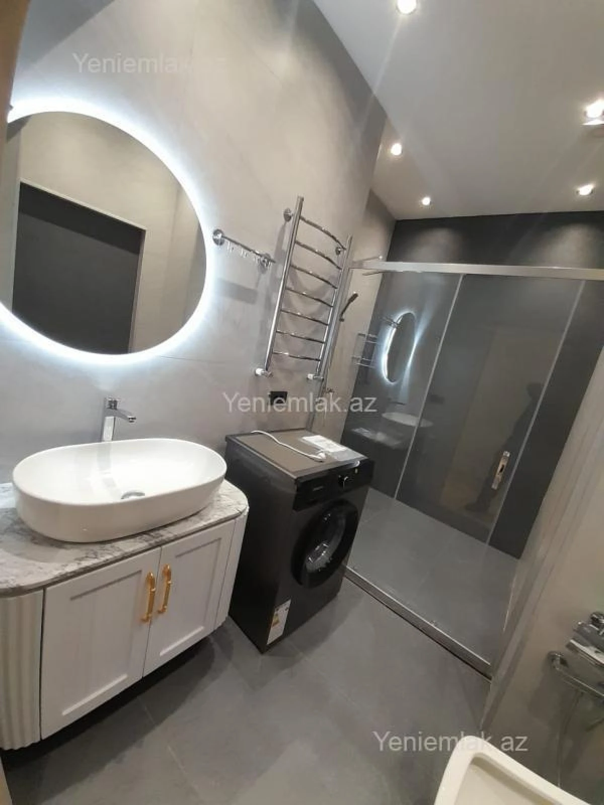 Satılır 3 otaqlı yeni tikili 128 m²