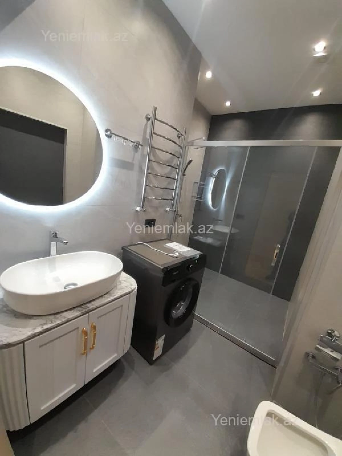 Satılır 3 otaqlı yeni tikili 128 m²