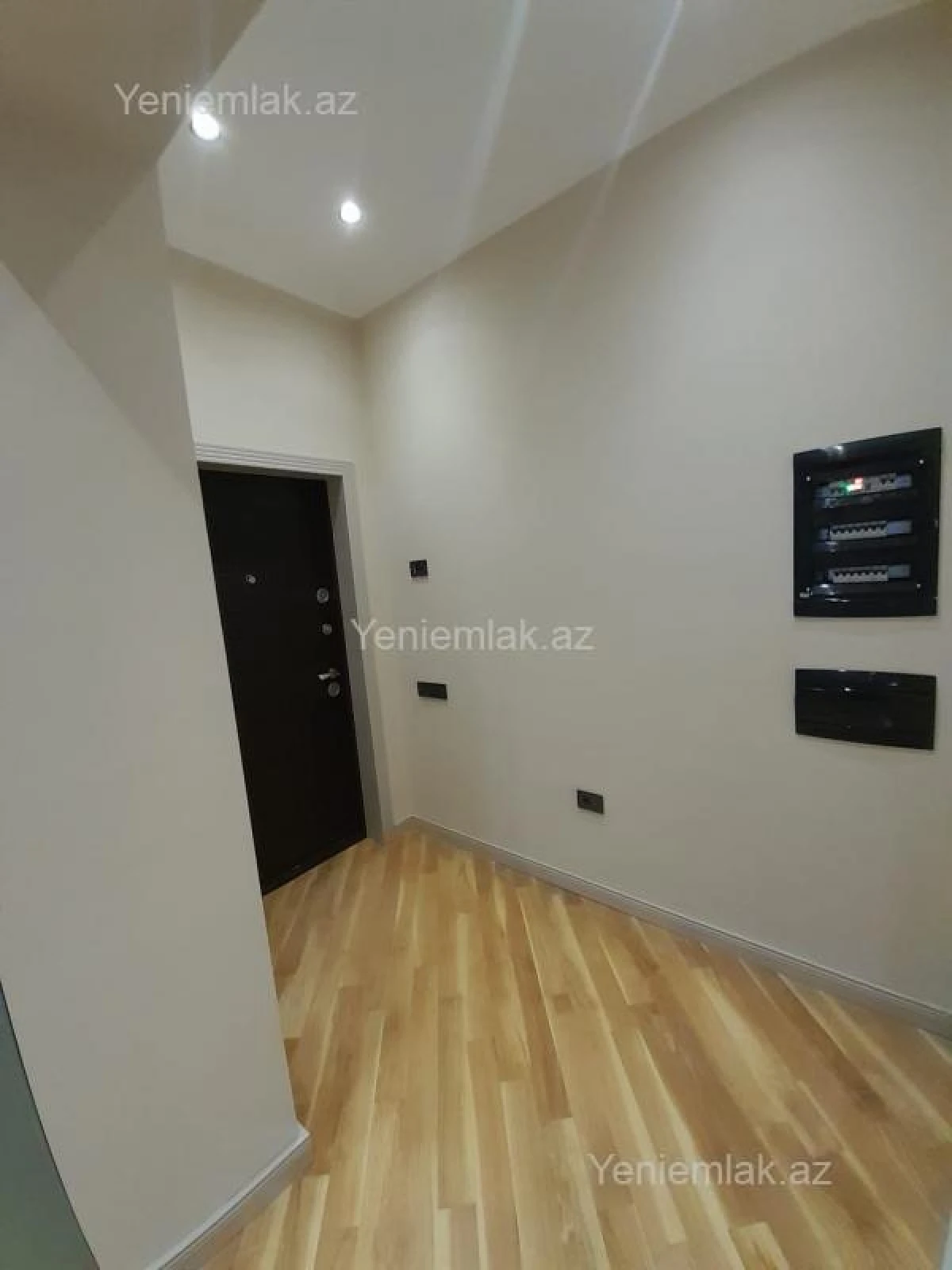 Satılır 3 otaqlı yeni tikili 128 m²