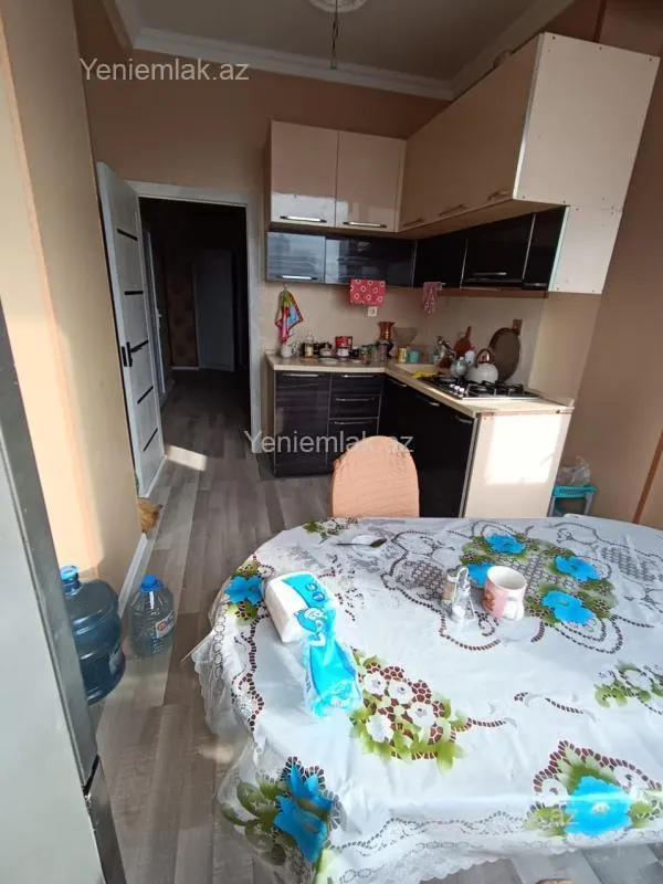 Satılır 3 otaqlı yeni tikili 105 m²