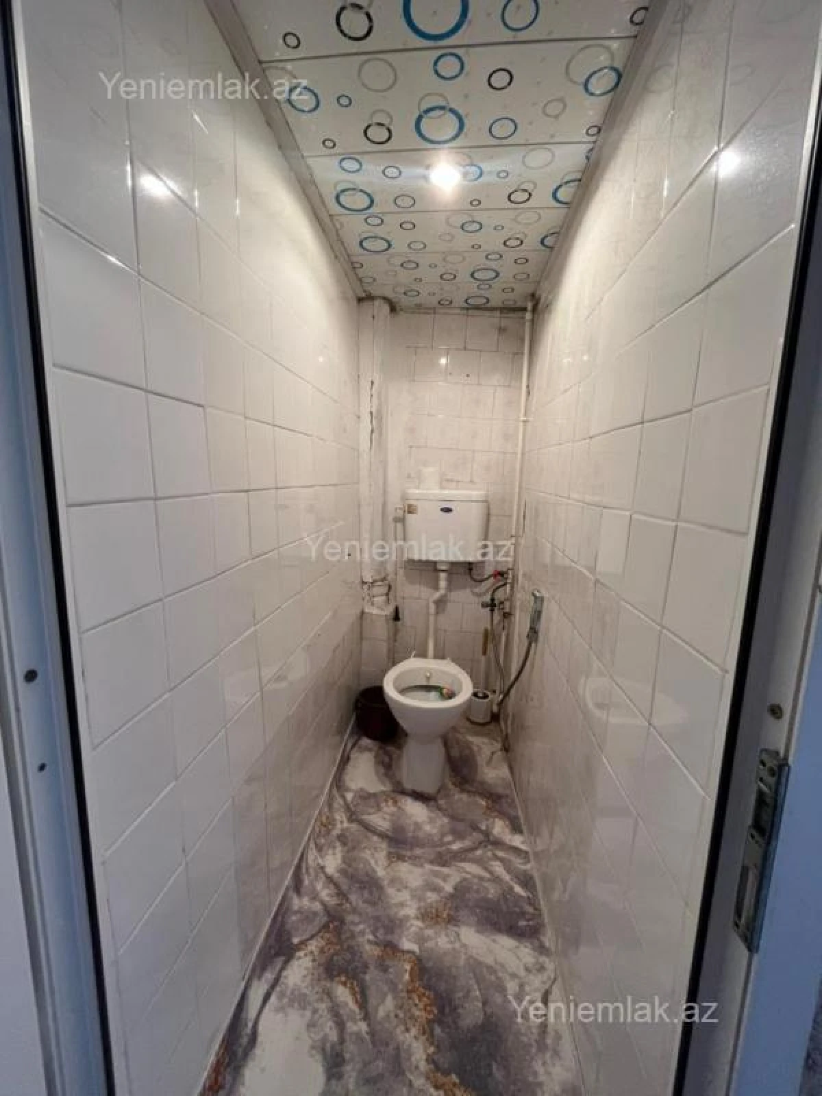 Satılır 2 otaqlı köhnə tikili 65 m²