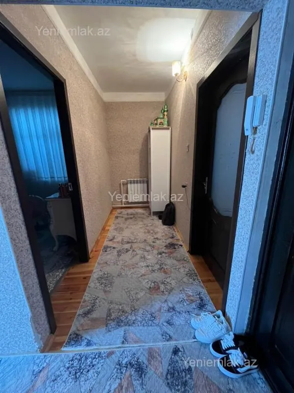 Satılır 2 otaqlı köhnə tikili 65 m²