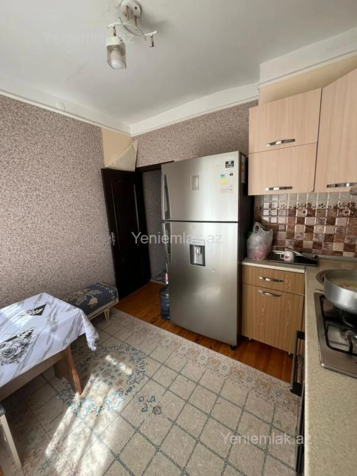 Satılır 2 otaqlı köhnə tikili 65 m²