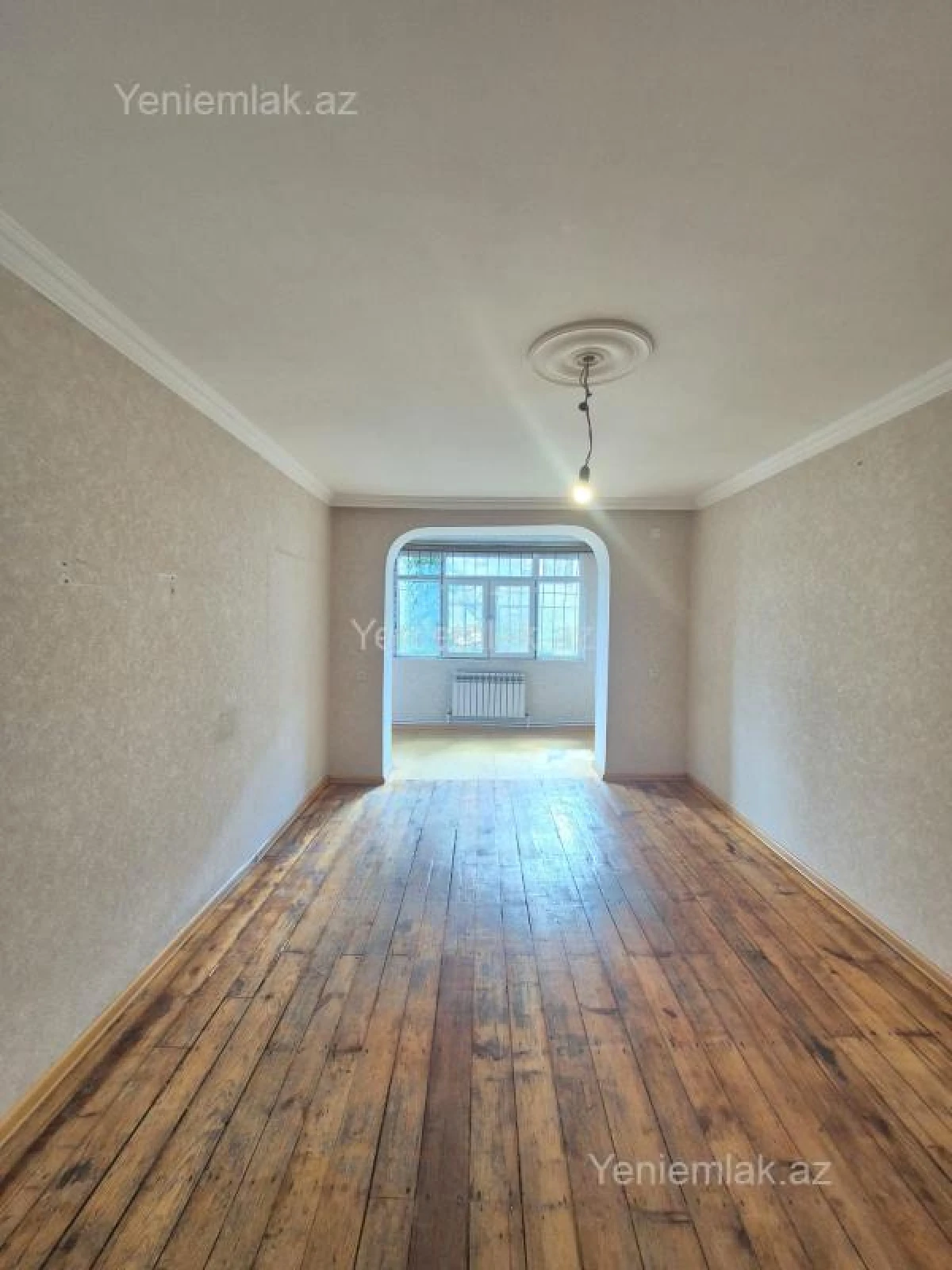 Satılır 2 otaqlı köhnə tikili 55 m²