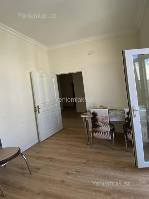 Satılır 3 otaqlı yeni tikili 75 m²