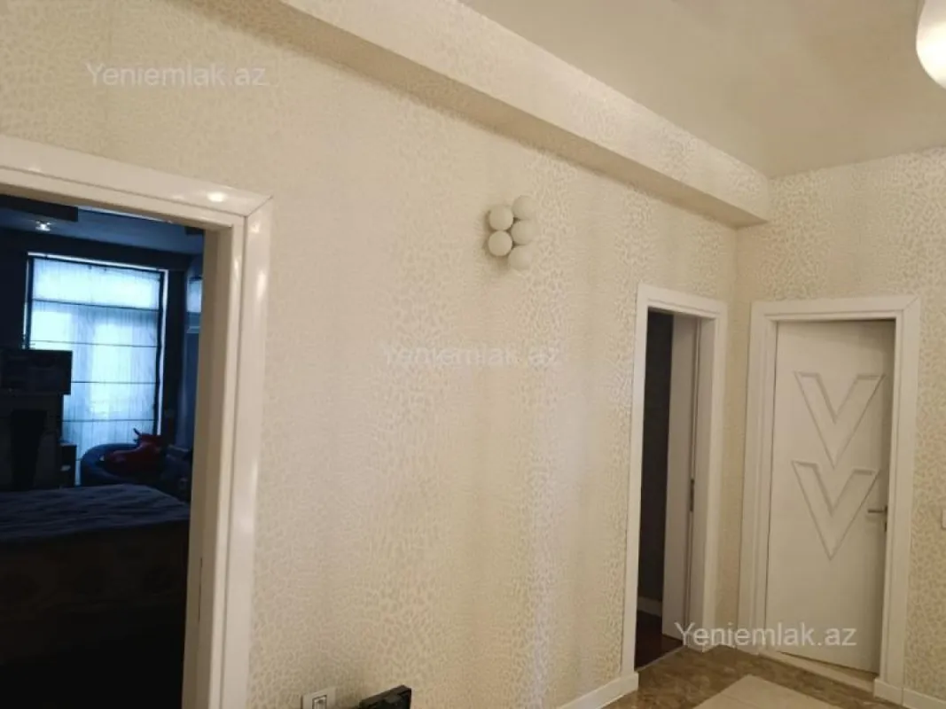 Satılır 4 otaqlı yeni tikili 196 m²