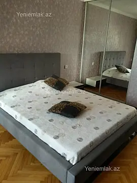 Satılır 2 otaqlı köhnə tikili 65 m²