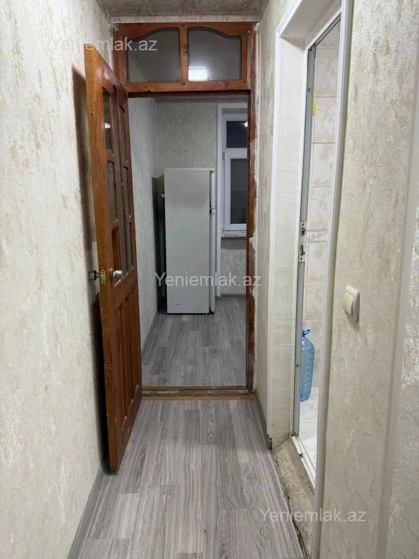 Satılır 1 otaqlı köhnə tikili 30 m²