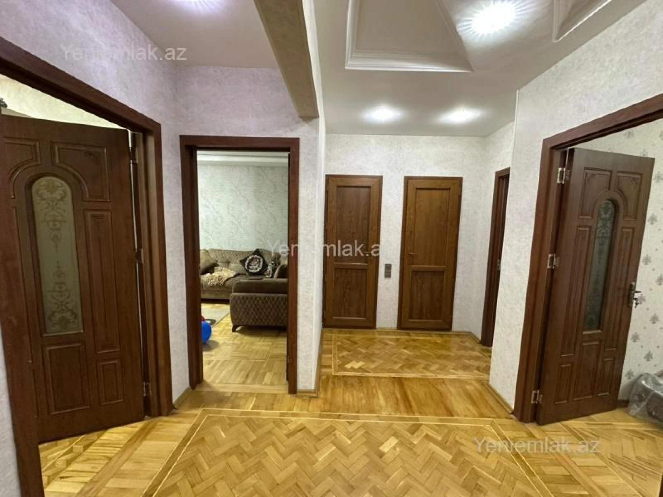 Satılır 3 otaqlı köhnə tikili 80 m²
