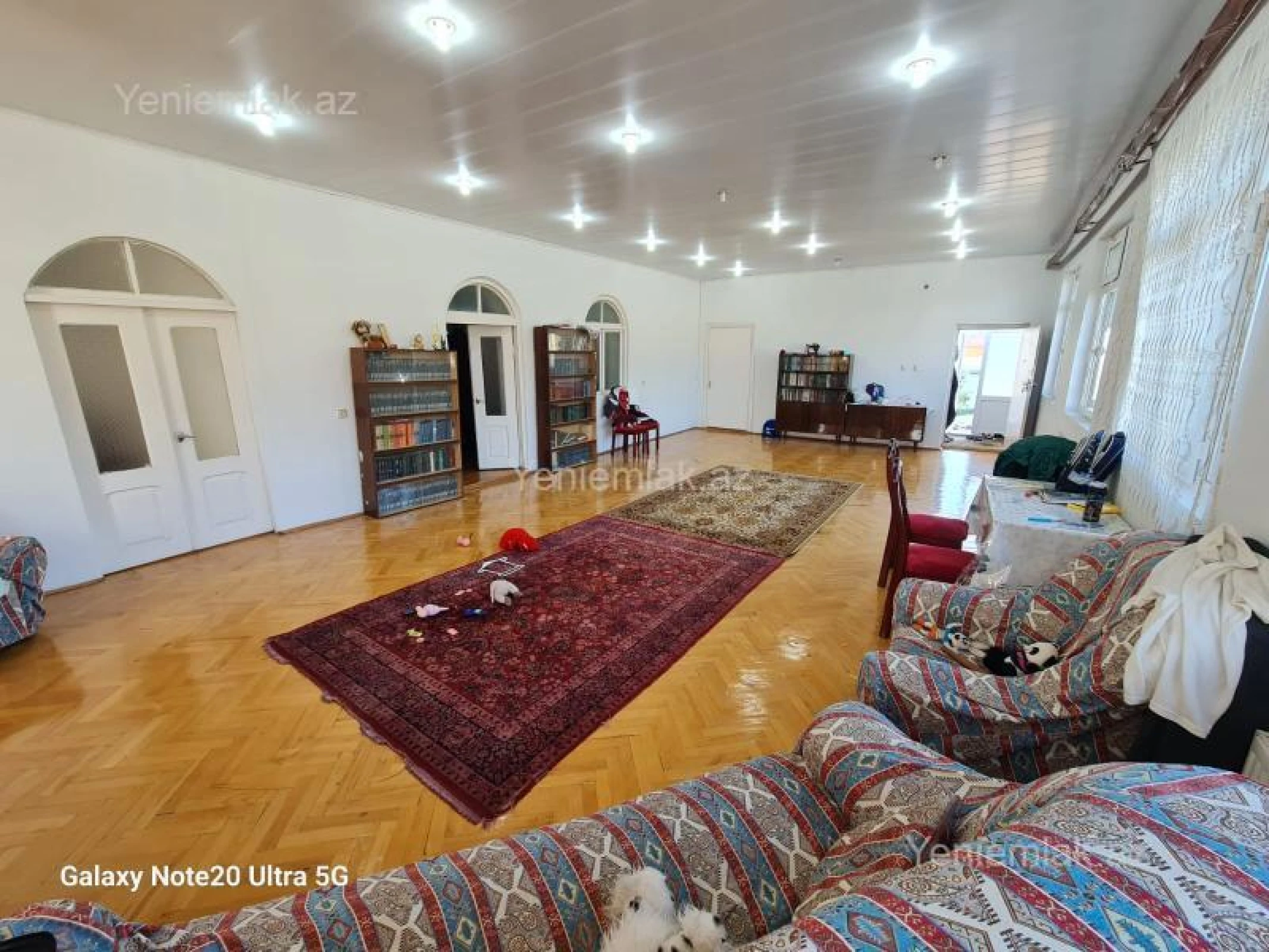 Satılır 7 otaqlı həyət evi 500 m²