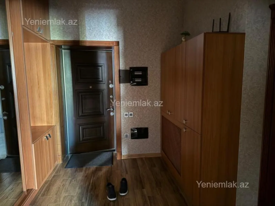 Satılır 3 otaqlı yeni tikili 110 m²