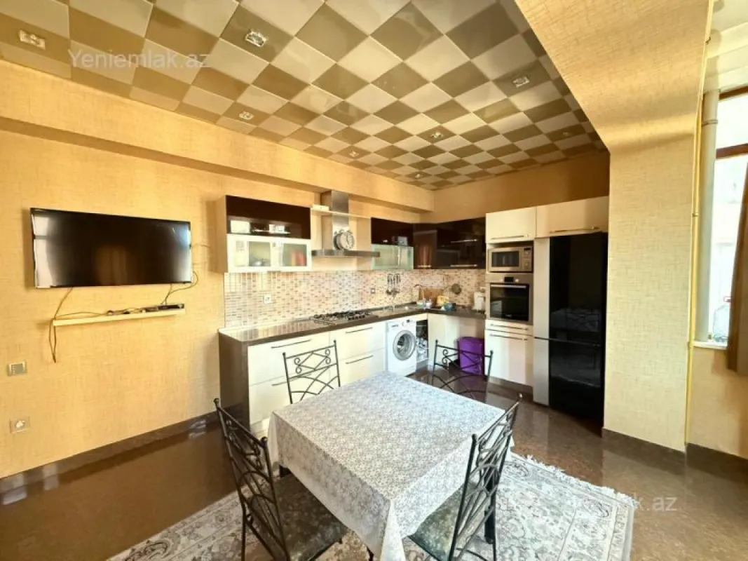 Satılır 3 otaqlı yeni tikili 110 m²