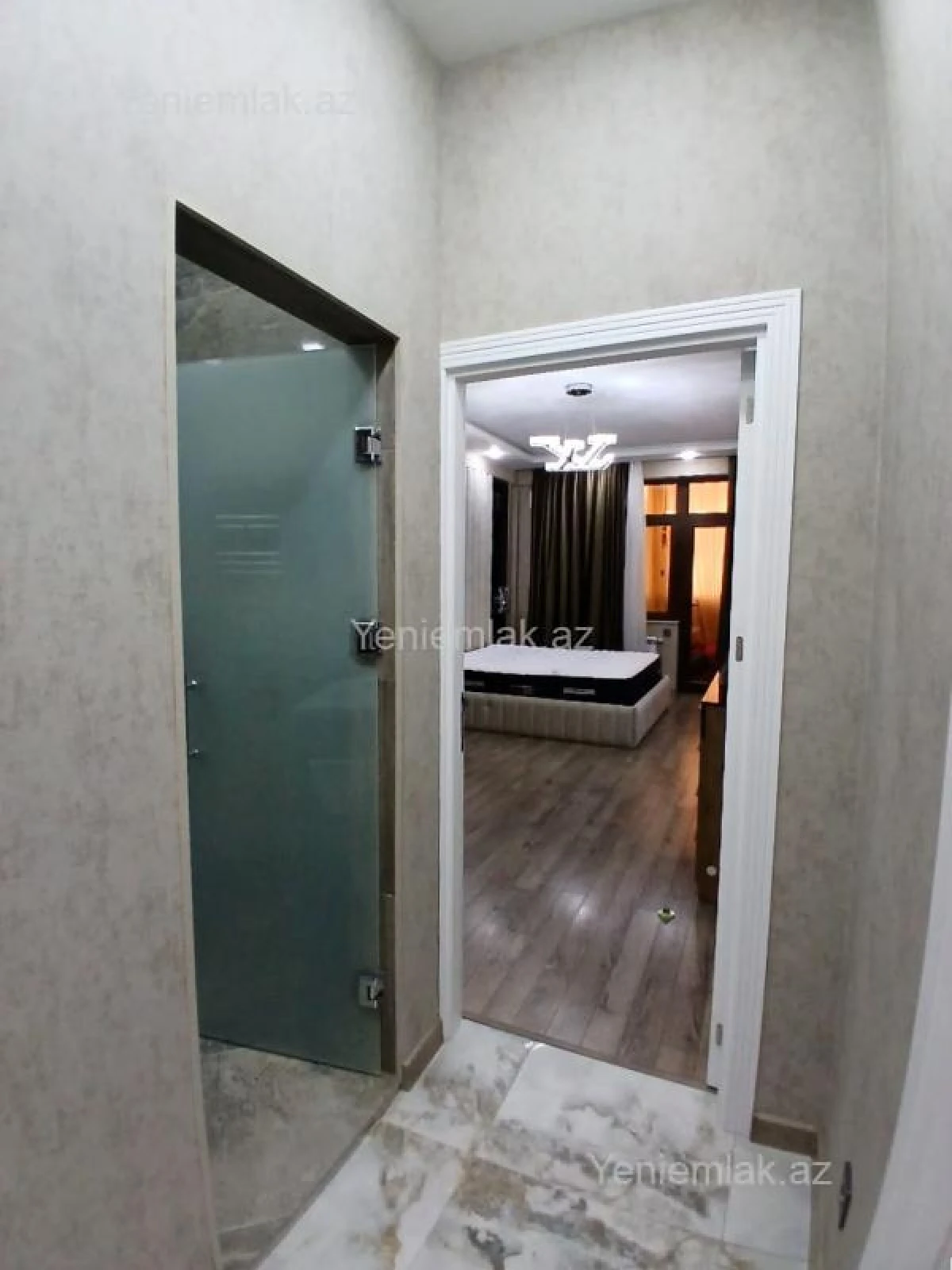 Satılır 4 otaqlı yeni tikili 240 m²
