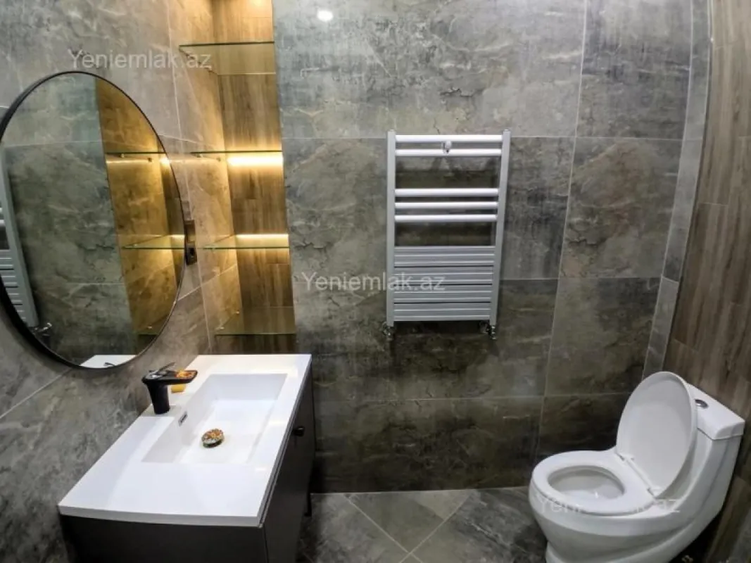Satılır 4 otaqlı yeni tikili 240 m²
