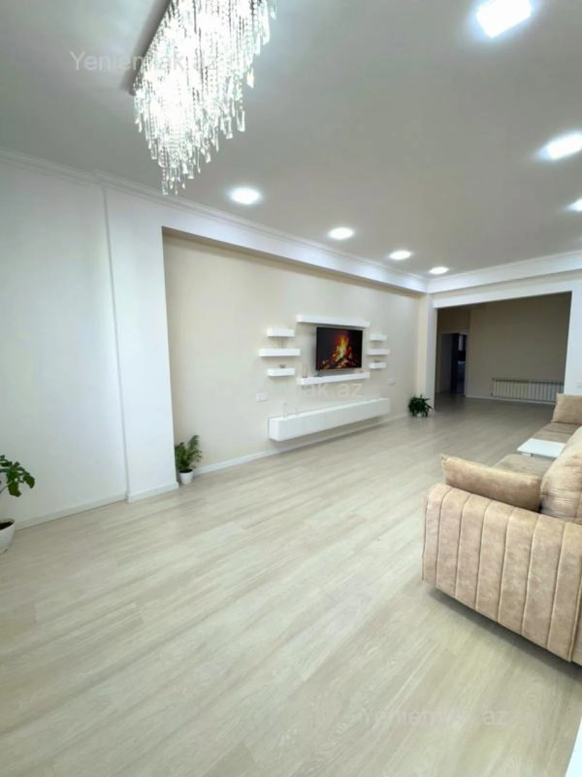 Satılır 3 otaqlı yeni tikili 140 m²