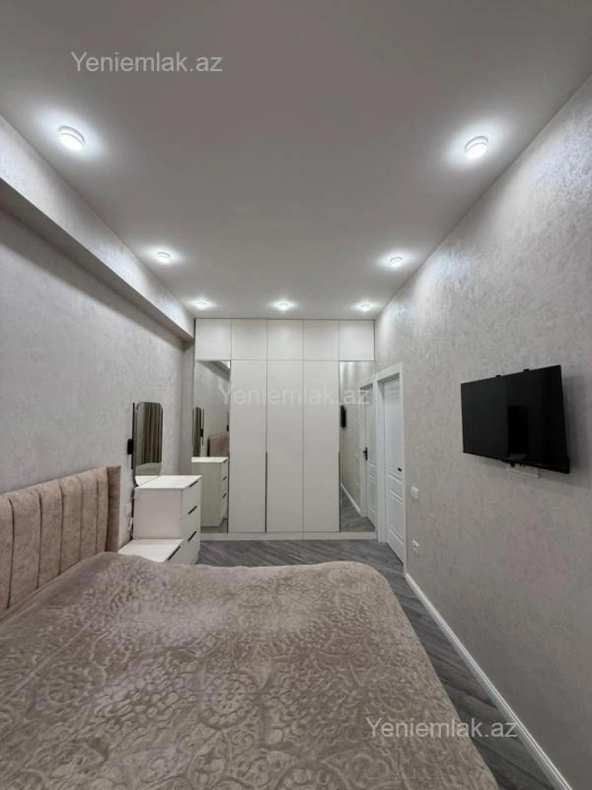 Satılır 2 otaqlı yeni tikili 70 m²